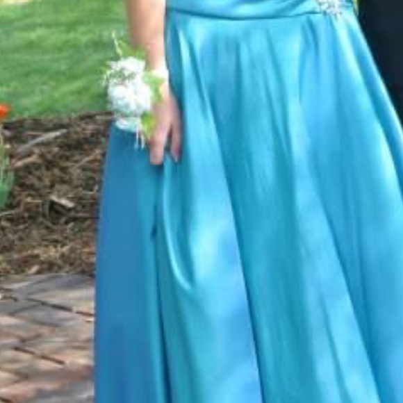 Prom/ Pageant Gown - Picture 6 of 6
